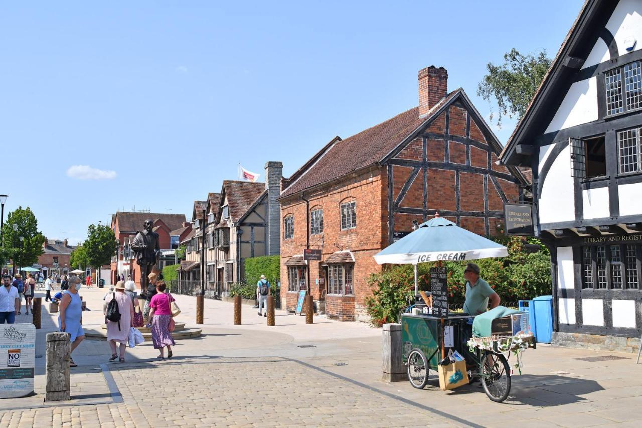 The Teapot Cottage In Town Centre Free Parking 埃文河畔斯特拉特福 外观 照片